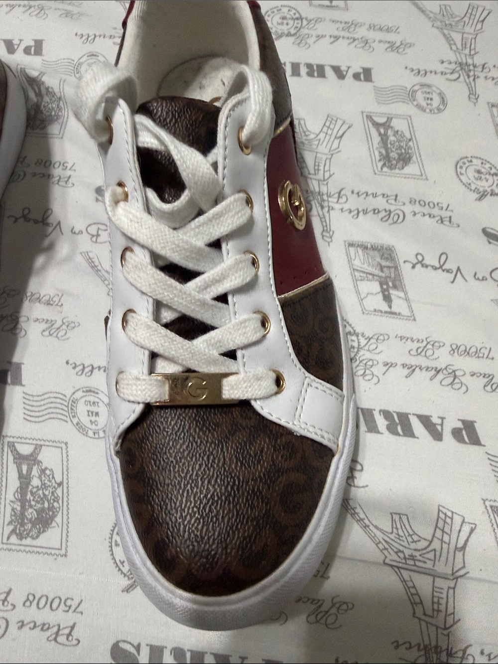 Shoes - Picture 3 of 10